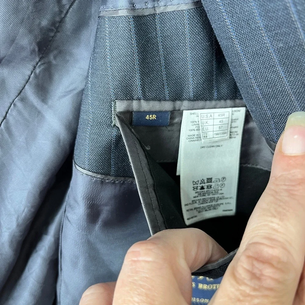 Brooks Brothers 346 Men 45 Blazer Navy Pinstripe Madison Fit Classic Suit Jacket